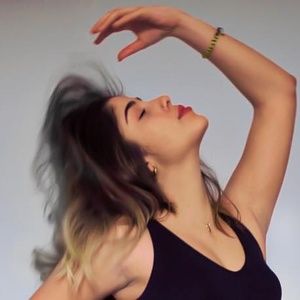 Meet your Posher, Amalia ananda